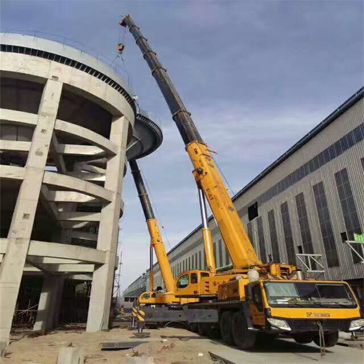 本溪本溪商场大型空调机组吊装（高空）吊装现场实拍